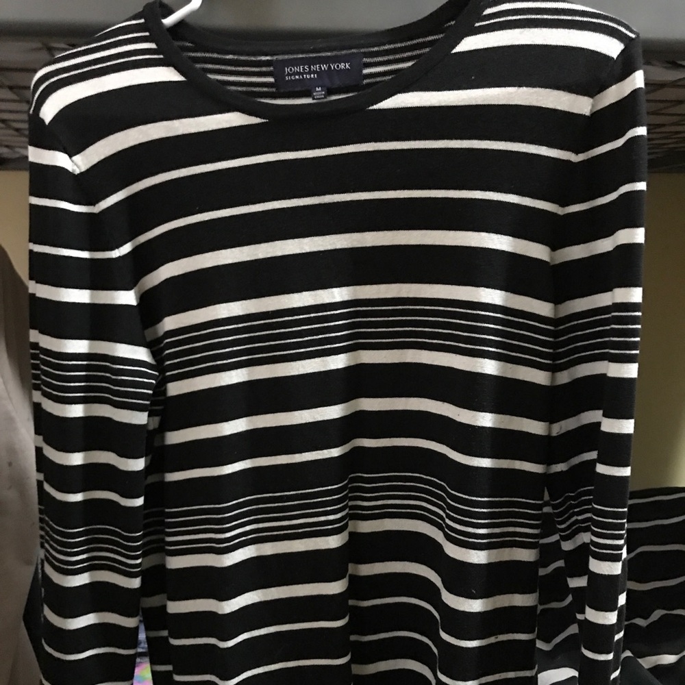Long sleeve striped shirt